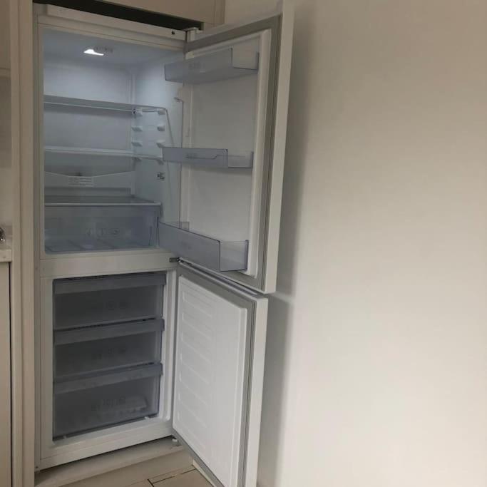 Townhouse Clifden: Located In The Heart Of Connemaraヴィラ エクステリア 写真